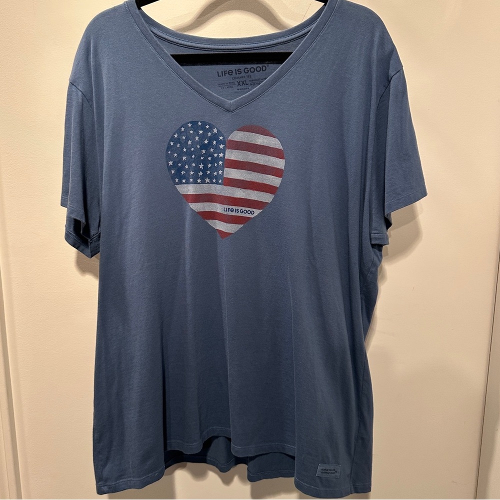 Life Is Good Blue Short Sleeve Tee with American Flag Heart XXL